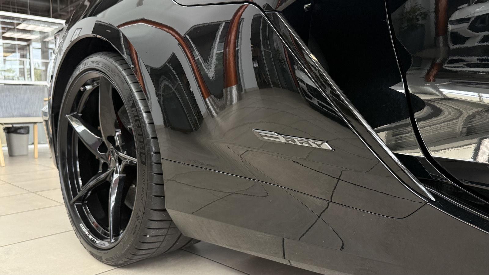 Chevrolet Corvette E-Ray Coupe AWD w/2LZ 2025