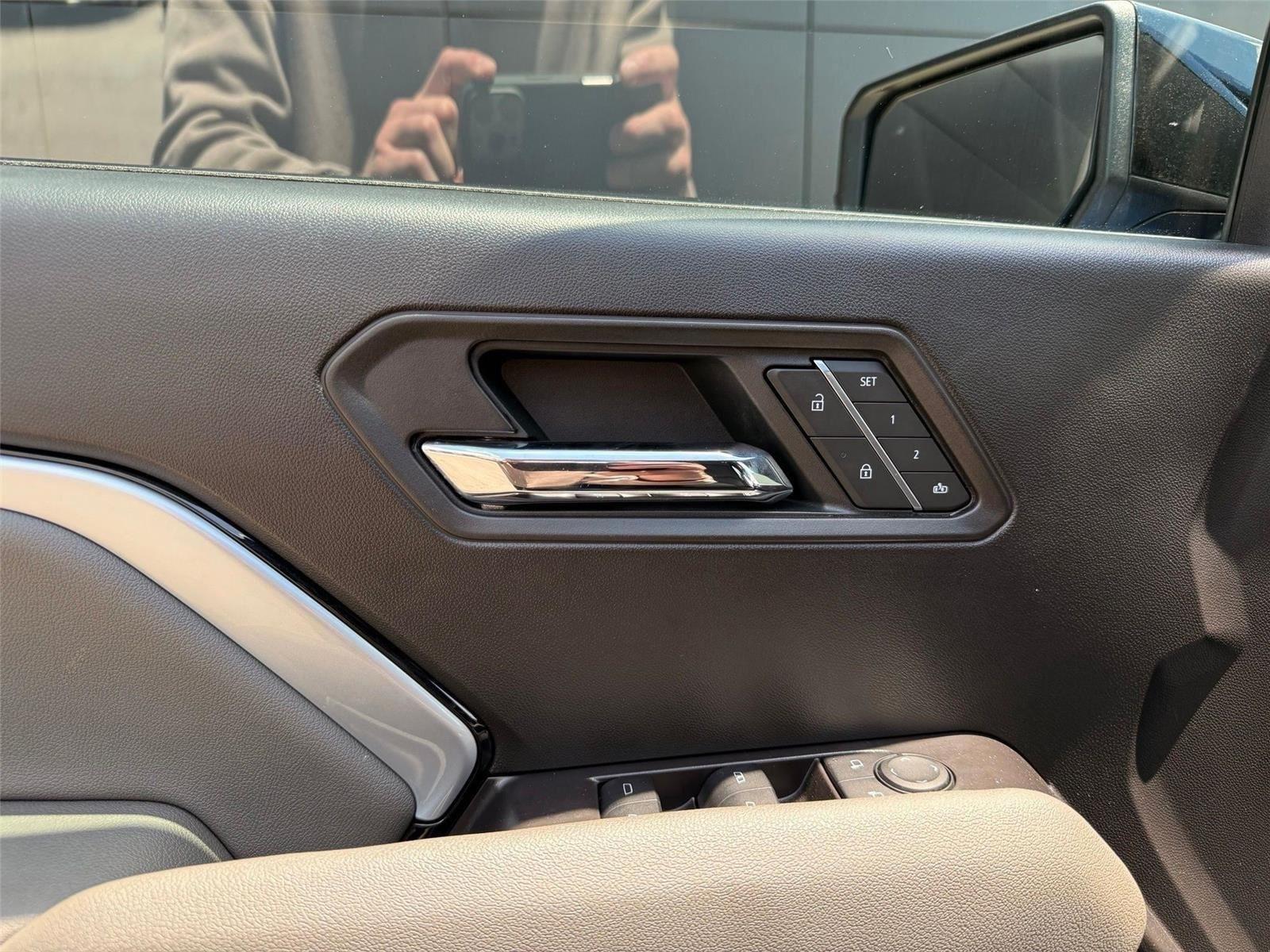 Chevrolet Colorado ZR2 Crew Cab 4WD 2025