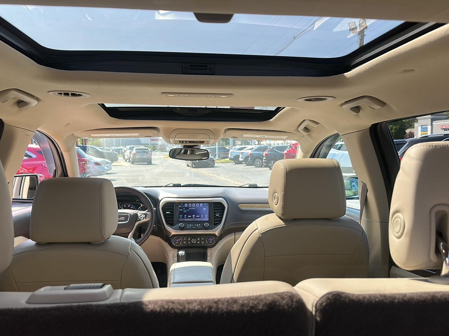 GMC Acadia Denali AWD 2017