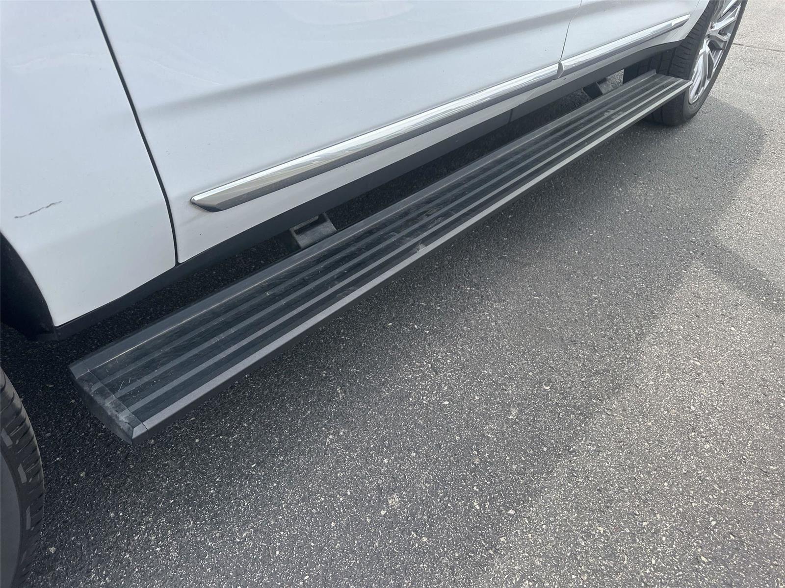 GMC Yukon XL Denali 4WD 2023