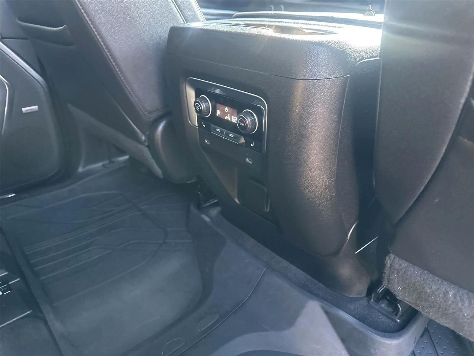 Chevrolet Tahoe High Country 4WD 2022