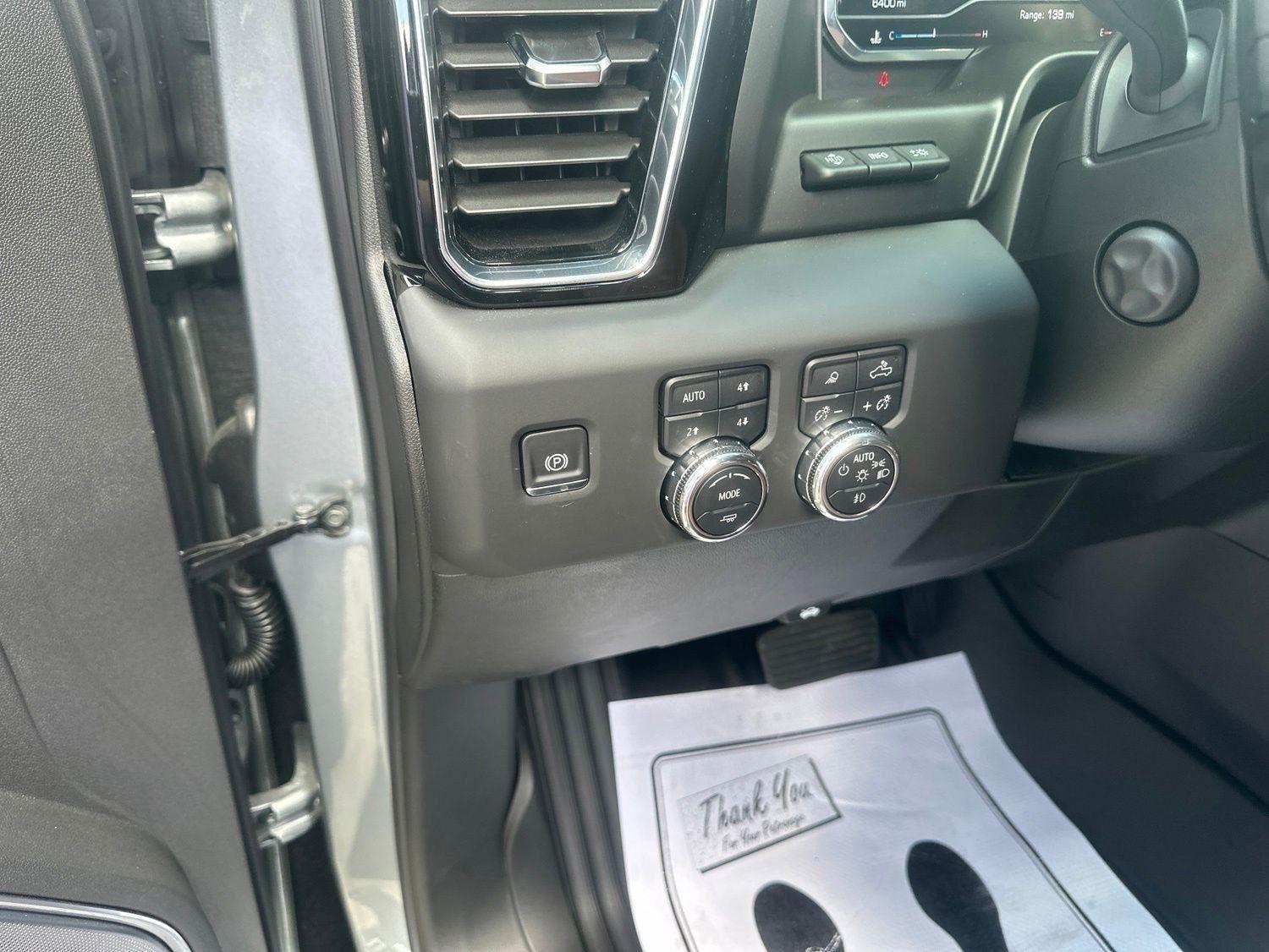 GMC Sierra 1500 Denali Ultimate Crew Cab 4WD 2025