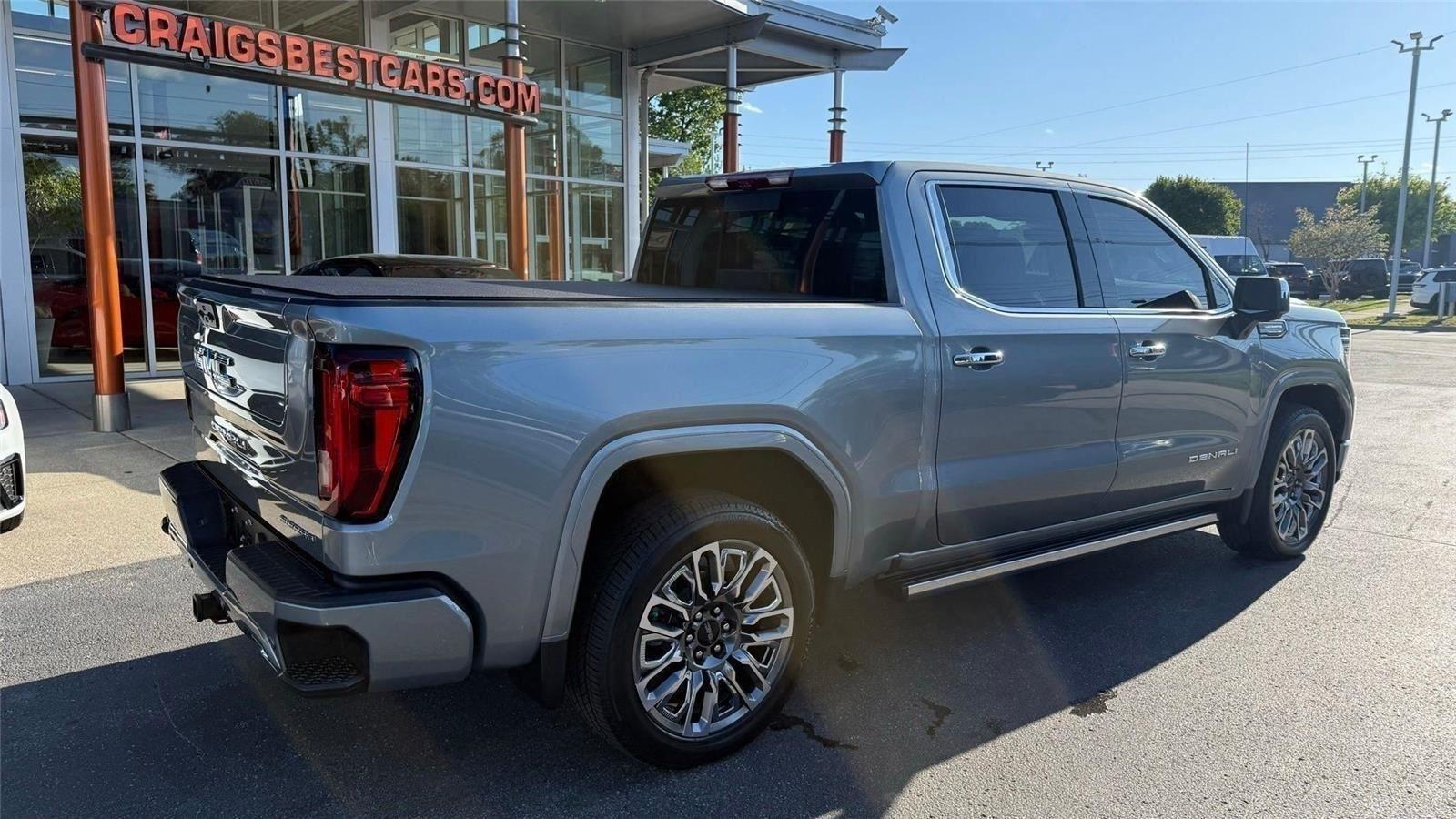 GMC Sierra 1500 Denali Ultimate Crew Cab 4WD 2025