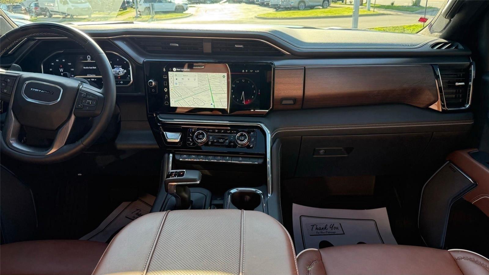 GMC Sierra 1500 Denali Ultimate Crew Cab 4WD 2025