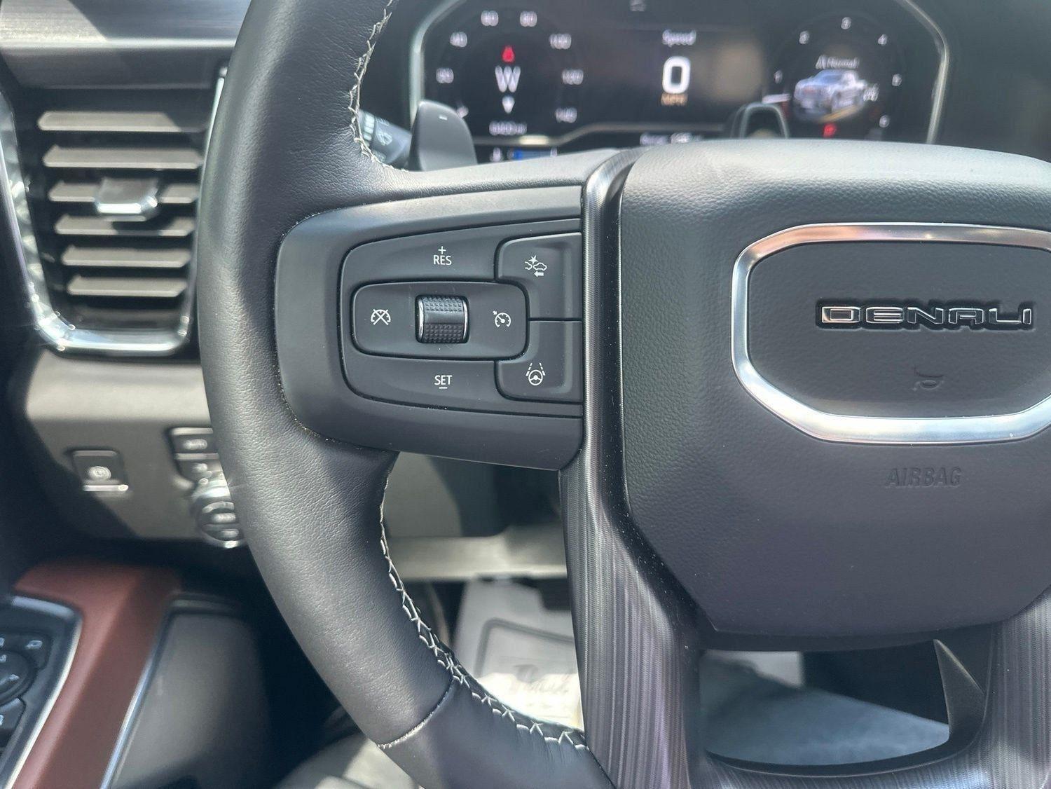 GMC Sierra 1500 Denali Ultimate Crew Cab 4WD 2025