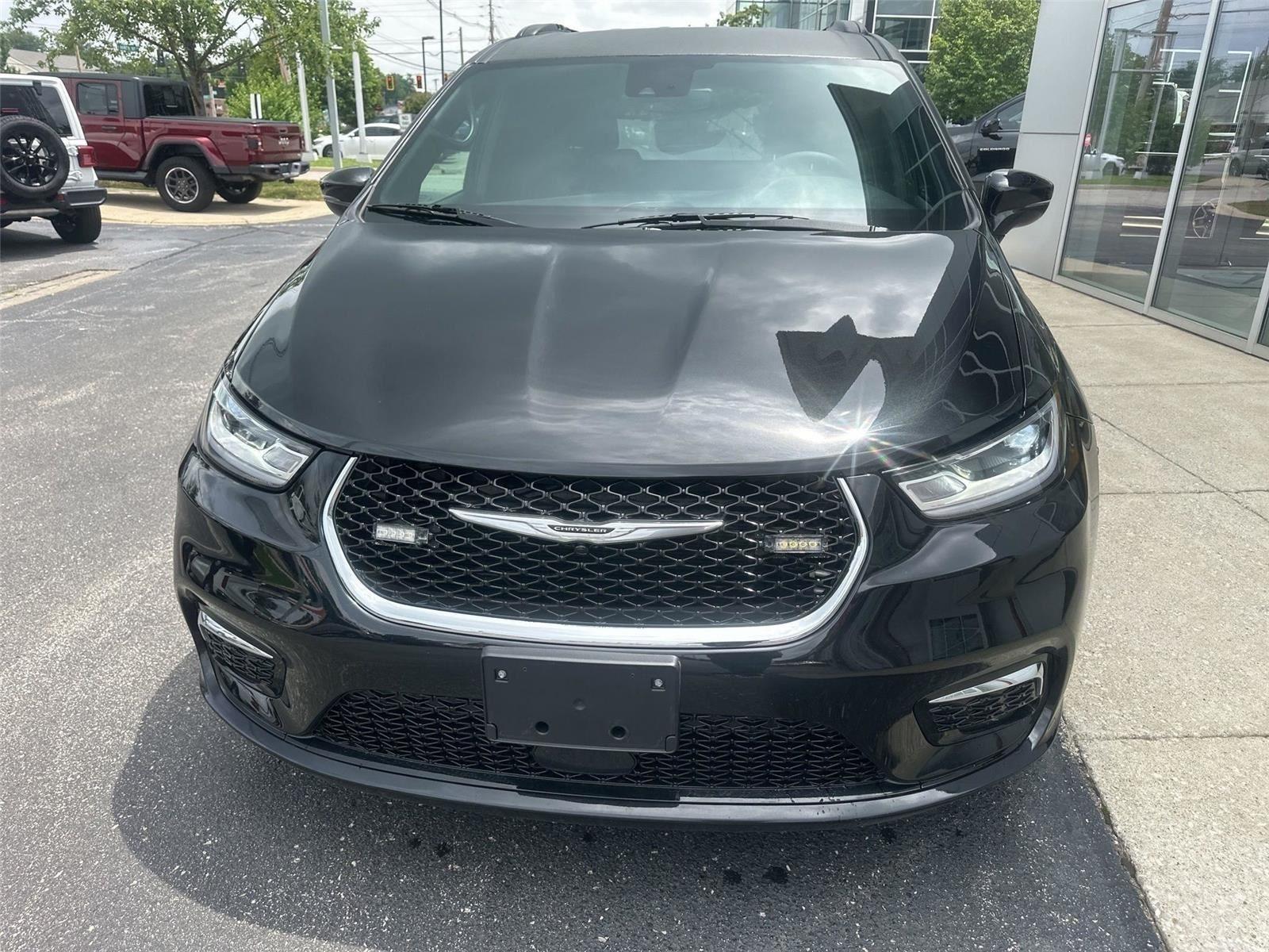 Chrysler Pacifica Touring 2022