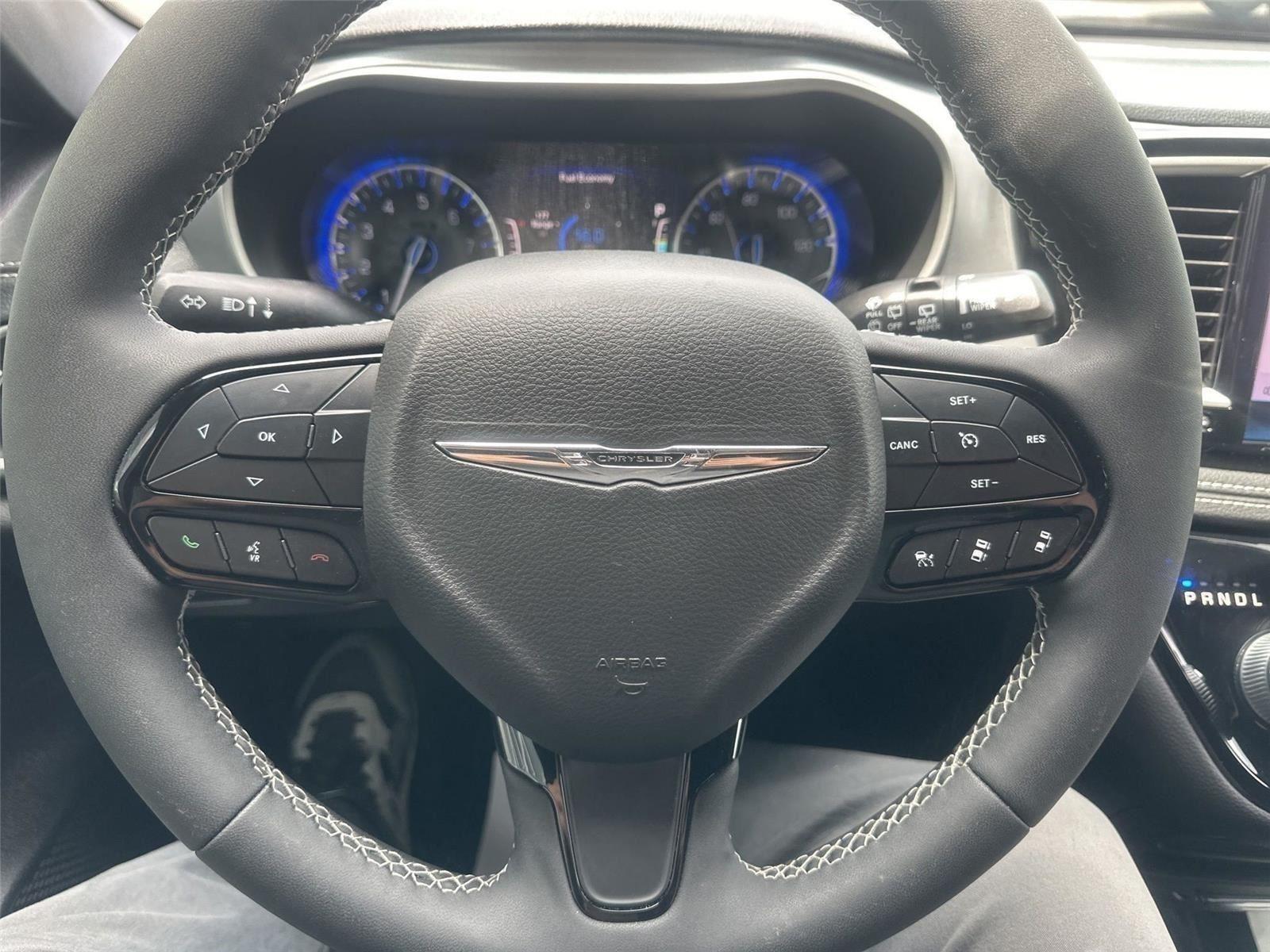 Chrysler Pacifica Touring 2022