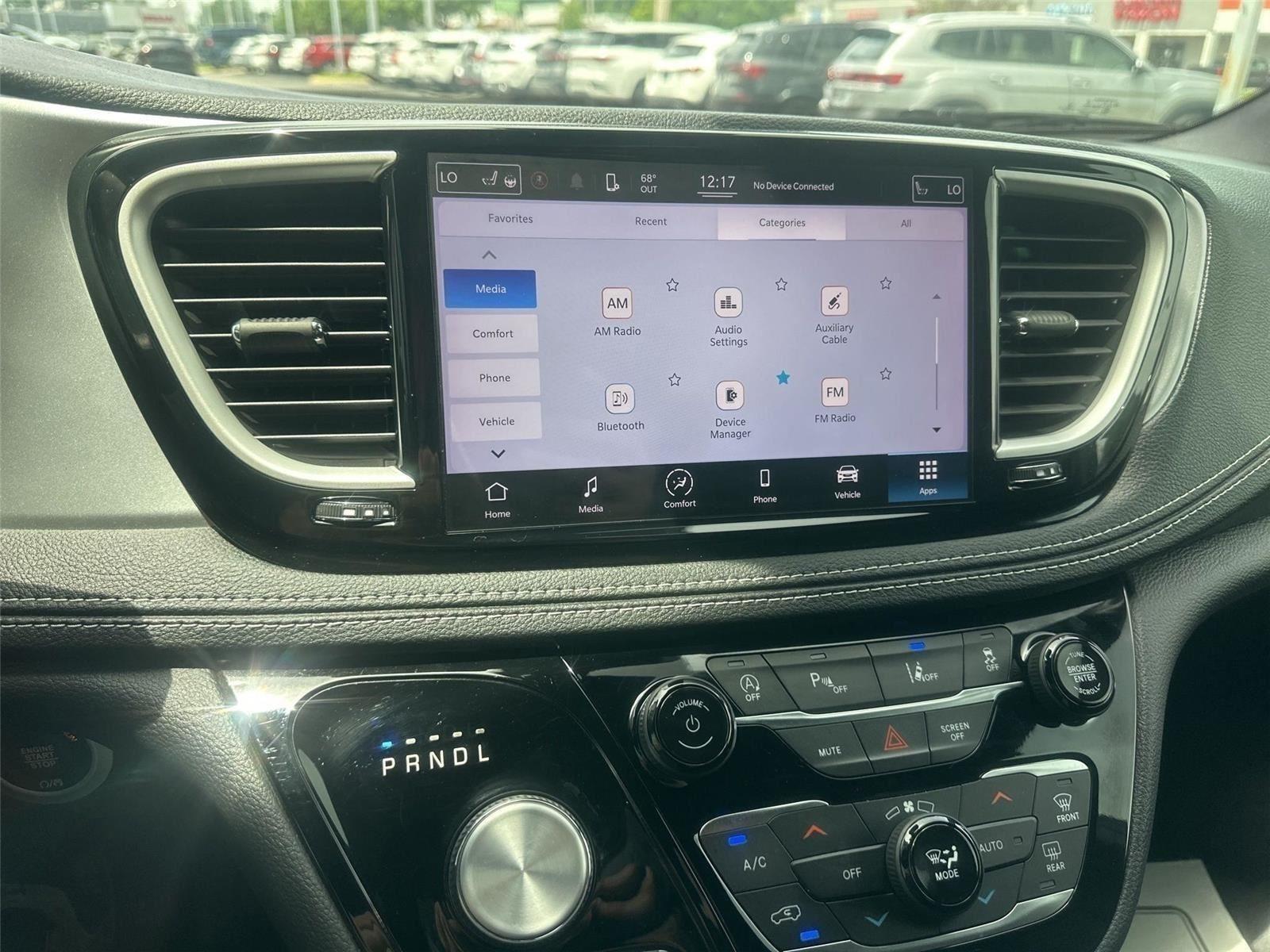 Chrysler Pacifica Touring 2022