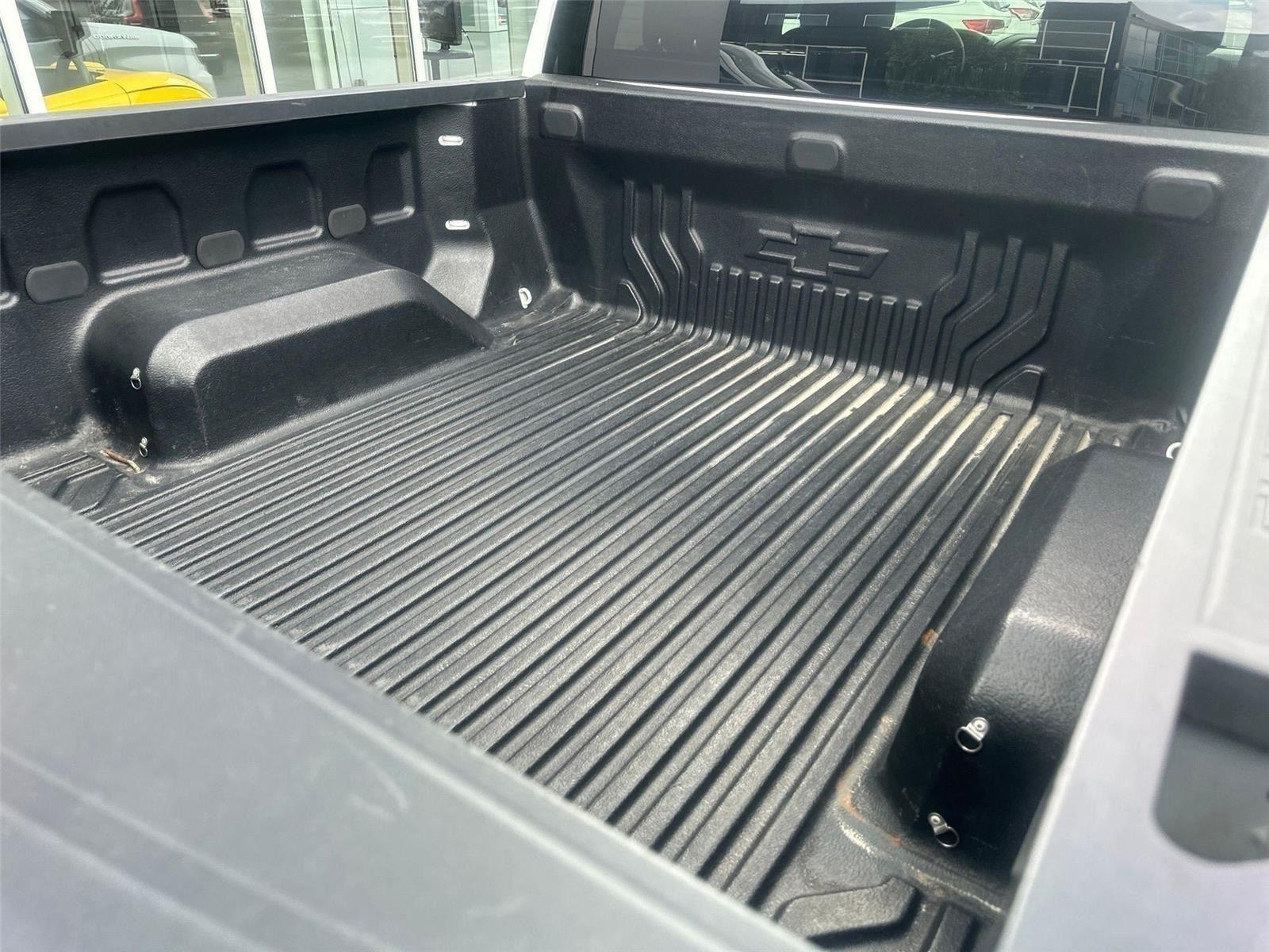 Chevrolet Silverado 1500 Custom Crew Cab Long Box 4WD 2019