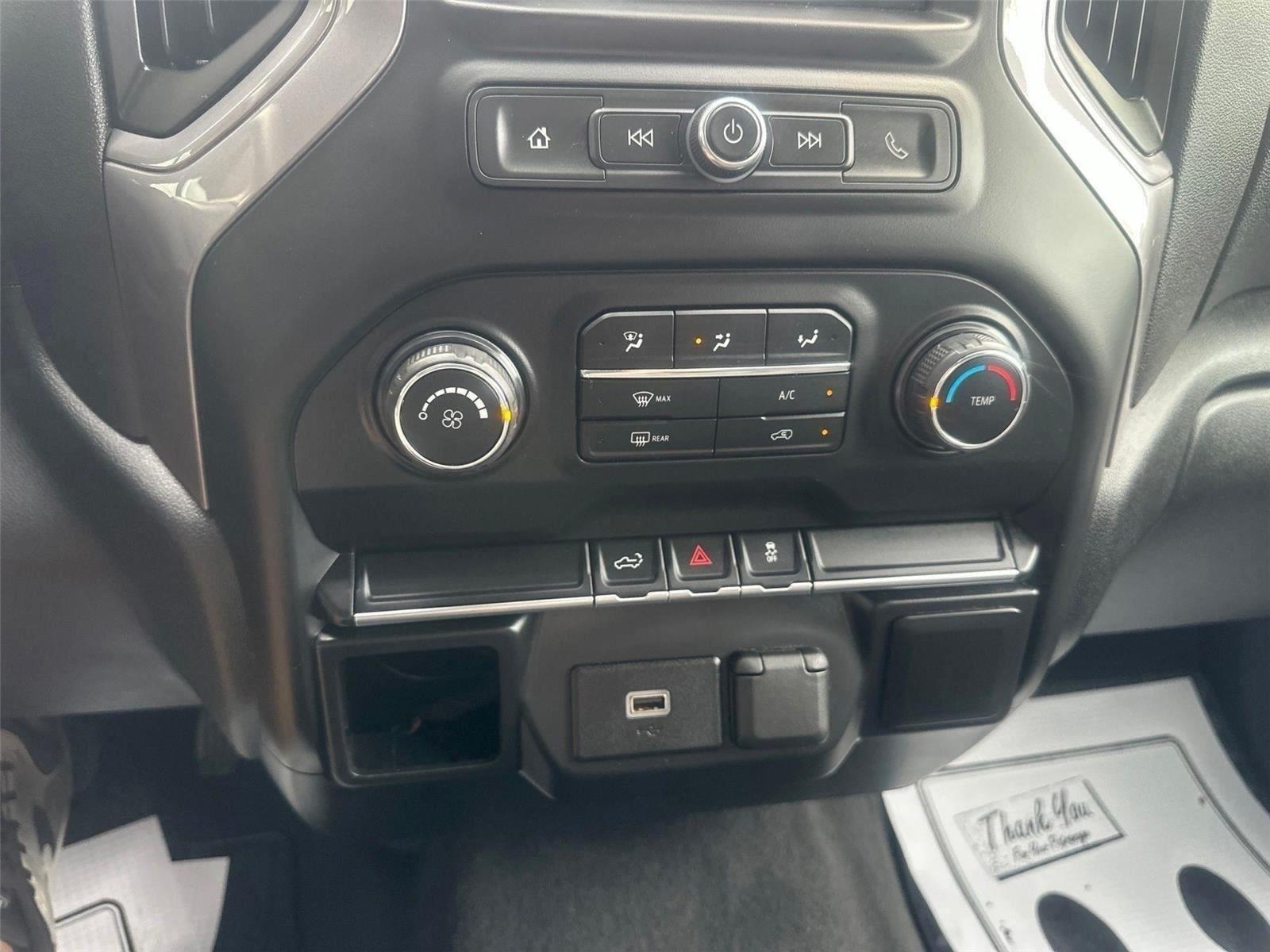Chevrolet Silverado 1500 Custom Crew Cab Long Box 4WD 2019