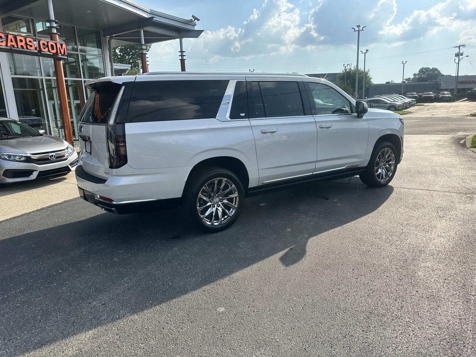 Cadillac Escalade ESV Premium Luxury AWD 2025