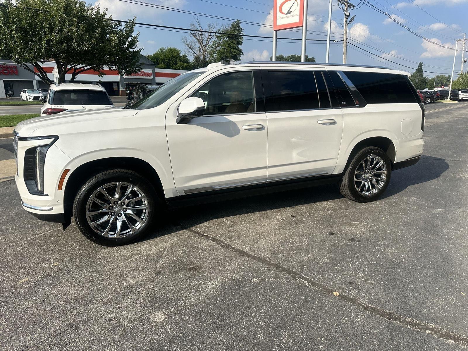 Cadillac Escalade ESV Premium Luxury AWD 2025