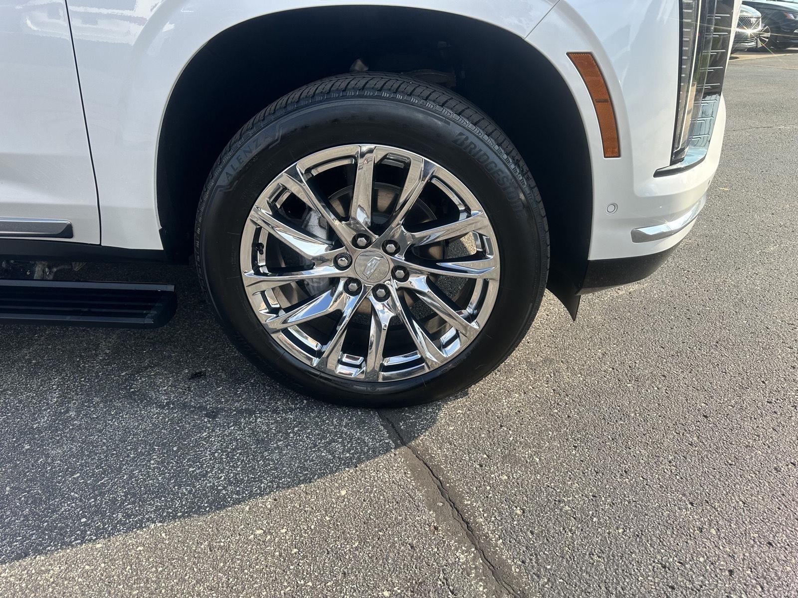 Cadillac Escalade ESV Premium Luxury AWD 2025