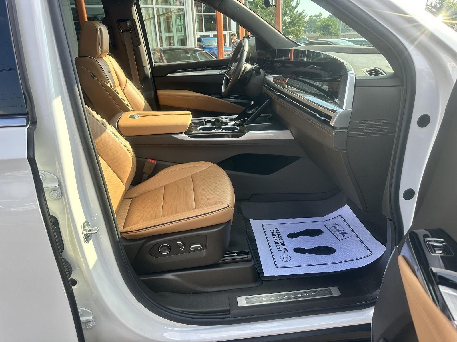 Cadillac Escalade ESV Premium Luxury AWD 2025