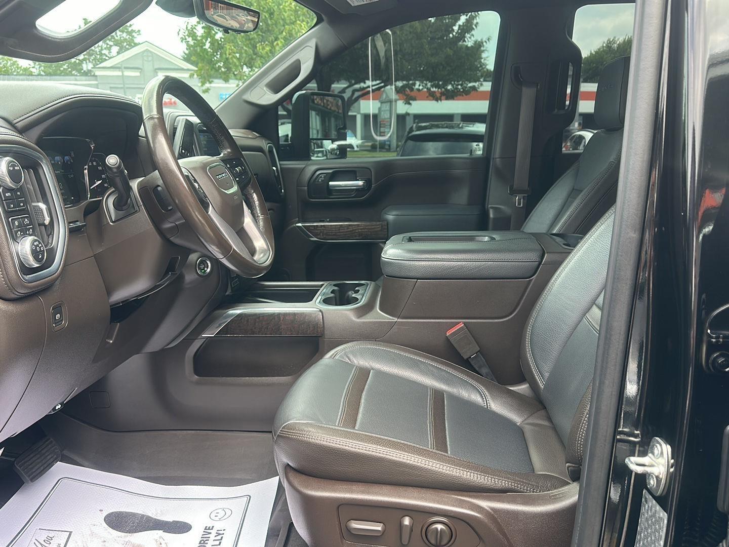 GMC Sierra 3500HD Denali Crew Cab 4WD 2020