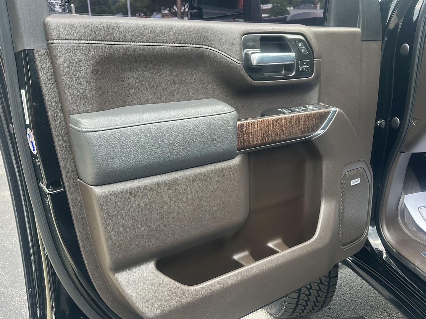 GMC Sierra 3500HD Denali Crew Cab 4WD 2020