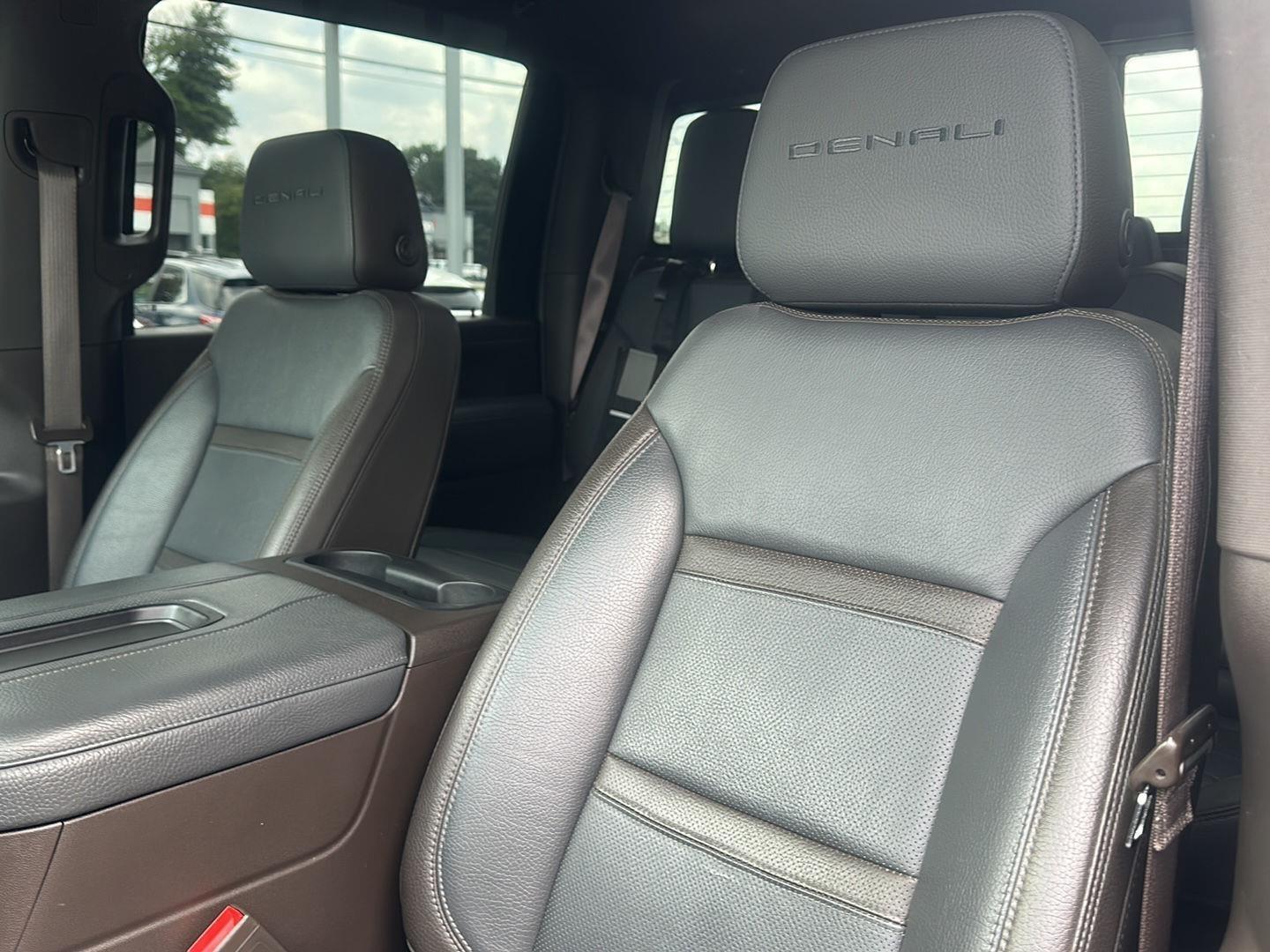 GMC Sierra 3500HD Denali Crew Cab 4WD 2020