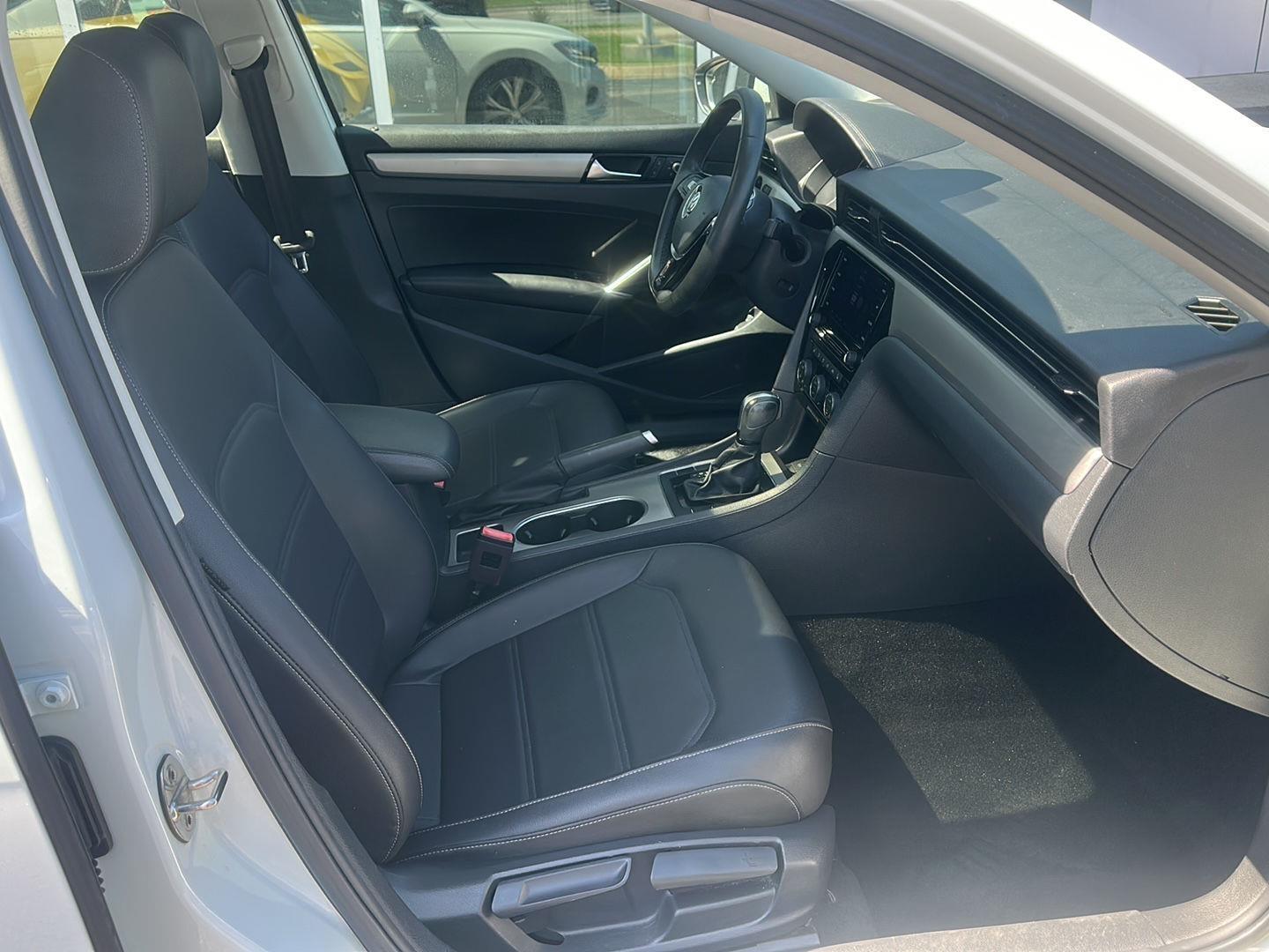 Volkswagen Passat SE 2022