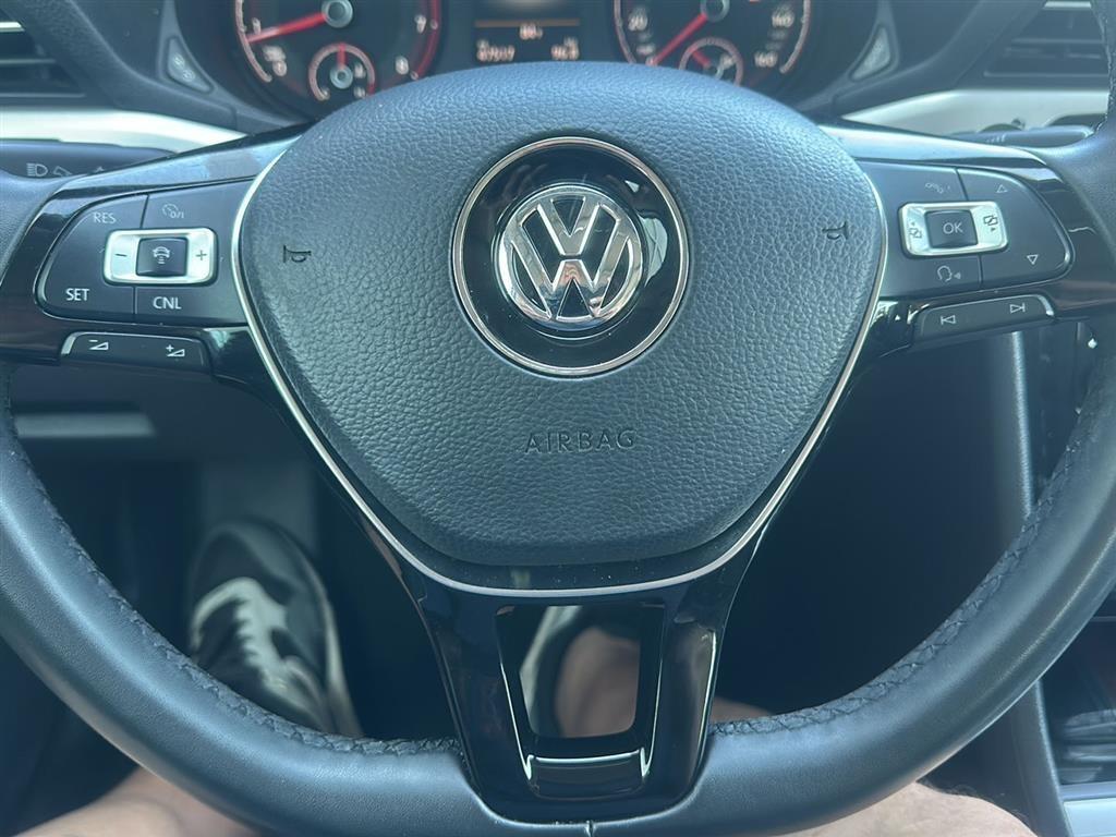 Volkswagen Passat SE 2022