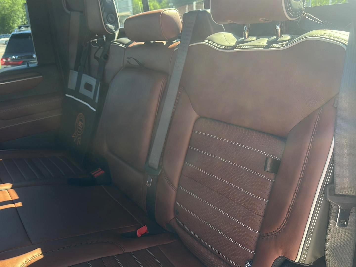GMC Sierra 3500HD Denali Ultimate Crew Cab 4WD 2025