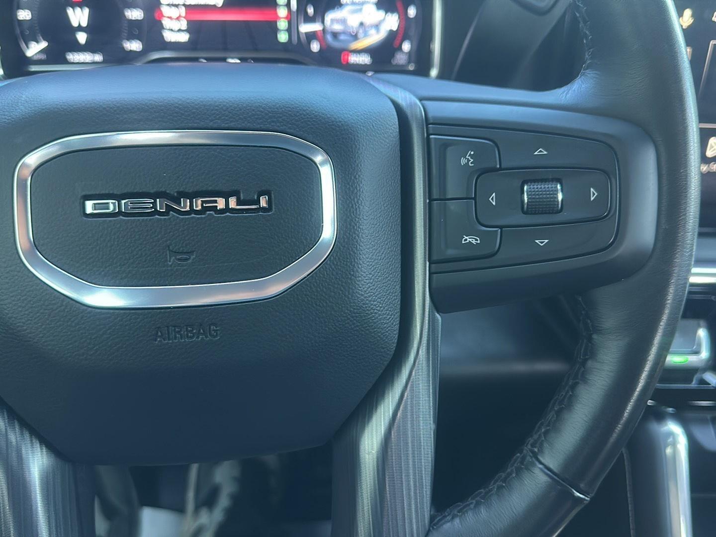 GMC Sierra 3500HD Denali Ultimate Crew Cab 4WD 2025