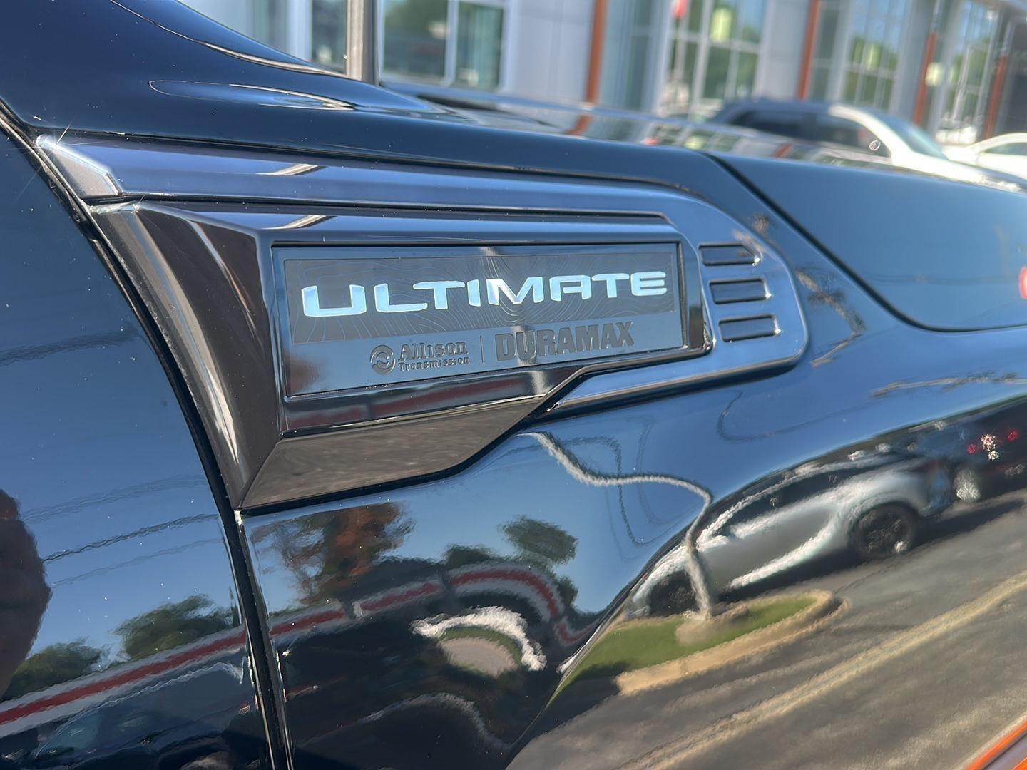 GMC Sierra 3500HD Denali Ultimate Crew Cab 4WD 2025