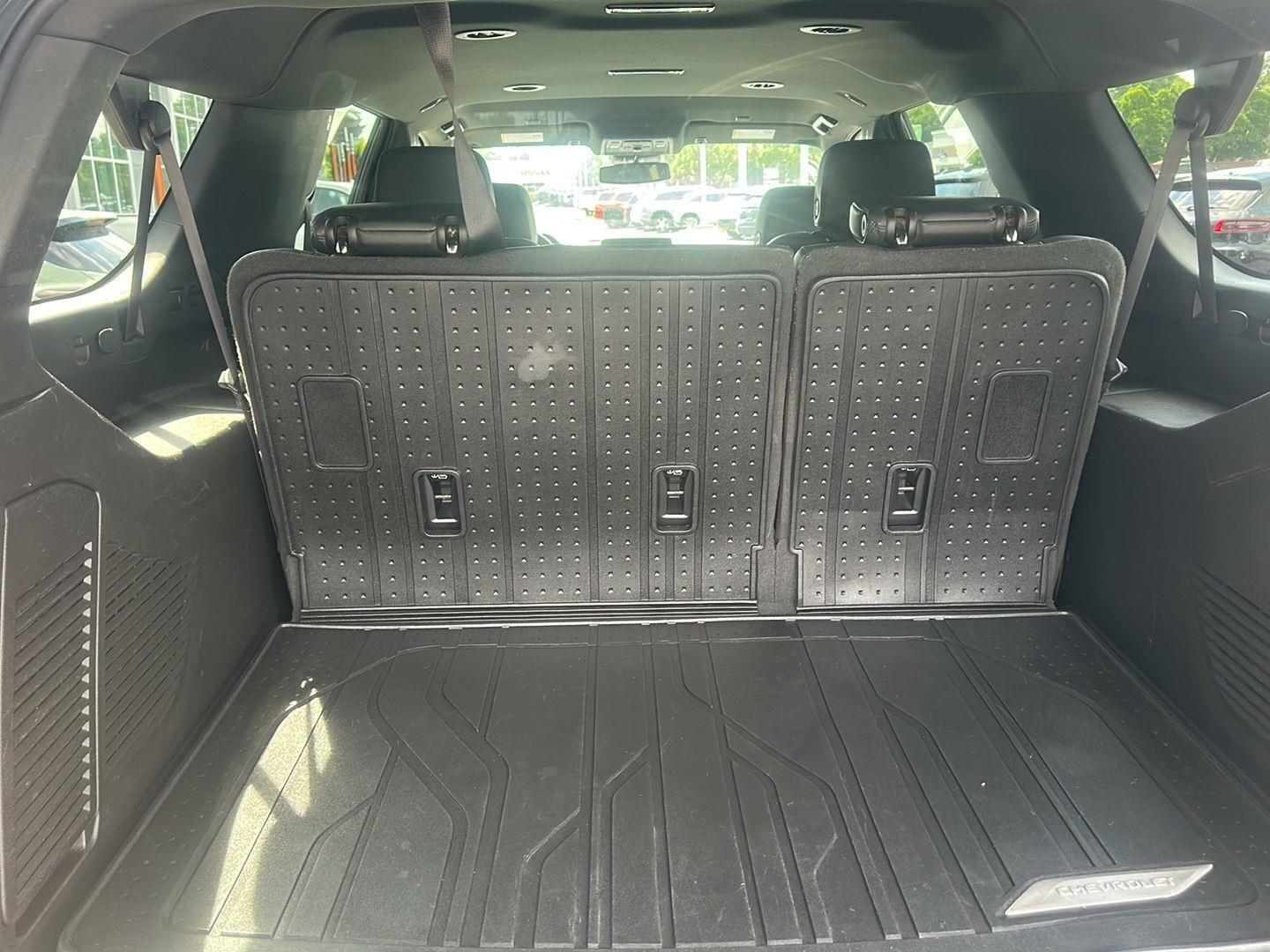 Chevrolet Suburban Z71 2023