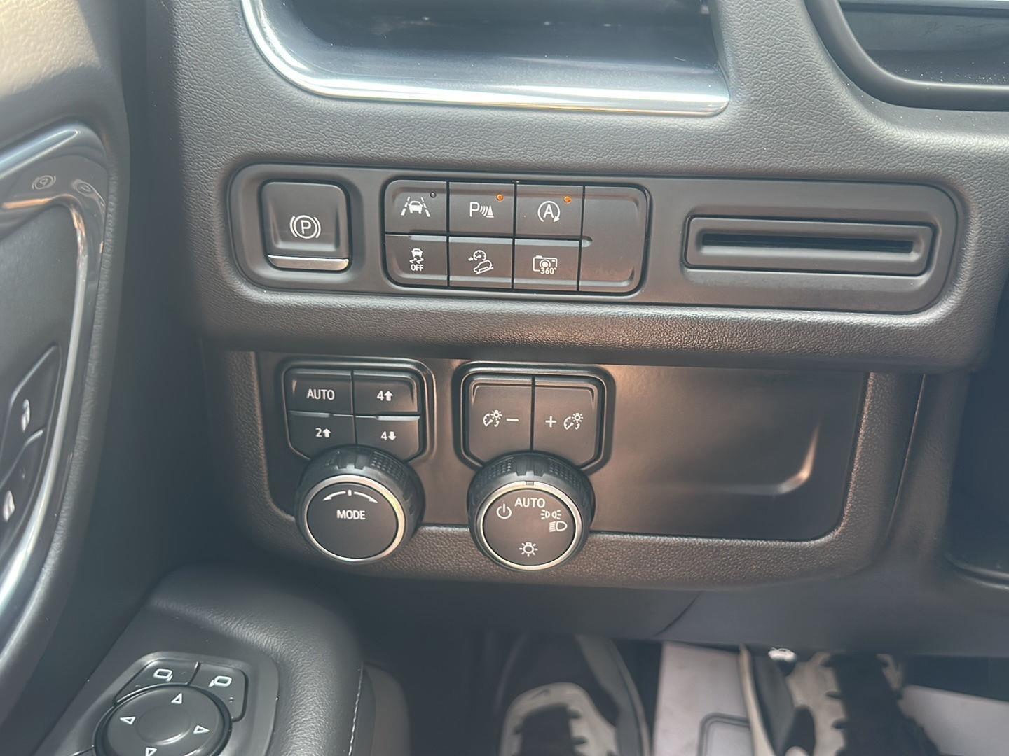 Chevrolet Suburban Z71 2023