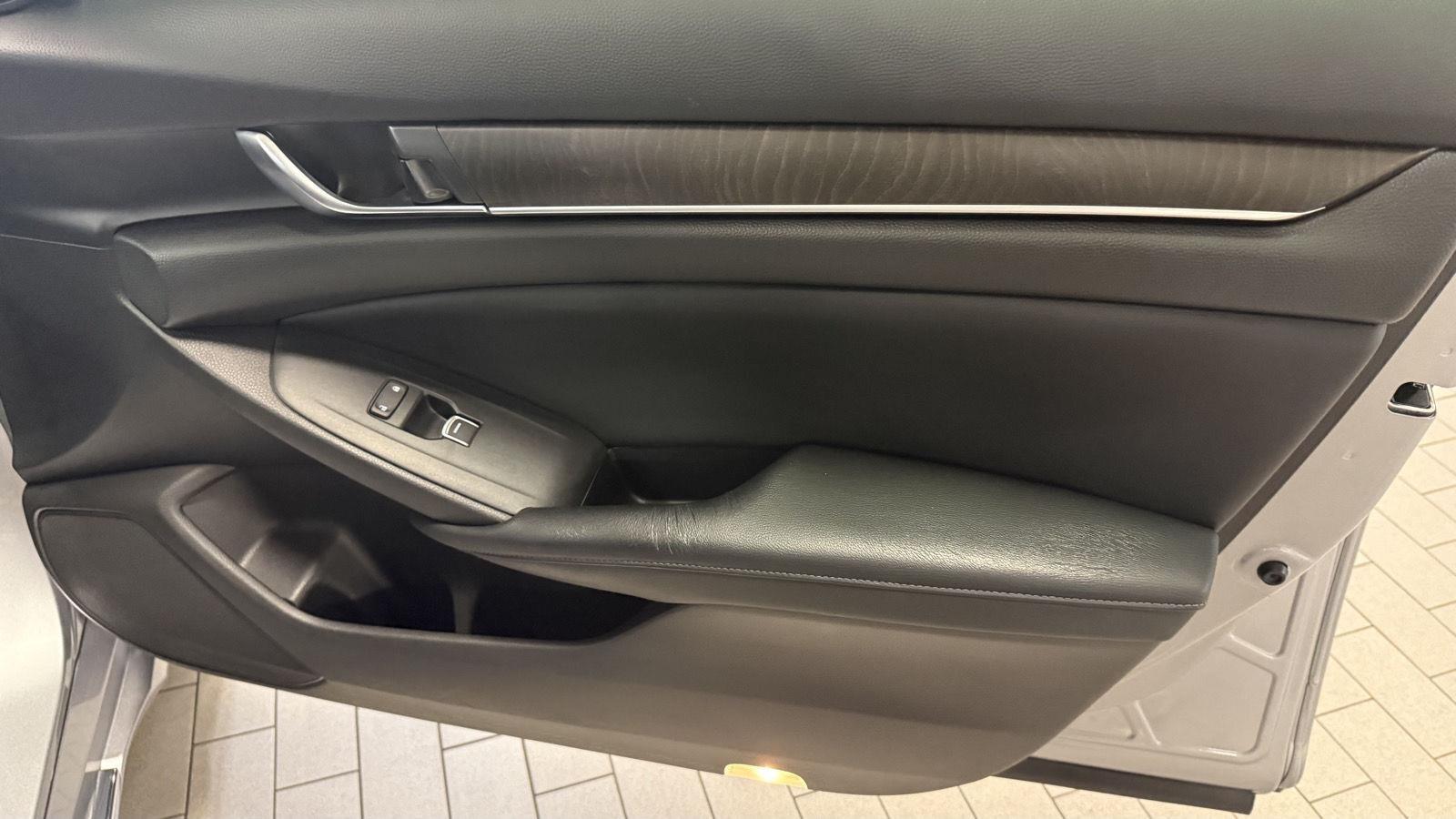 Honda Accord Touring CVT 2018