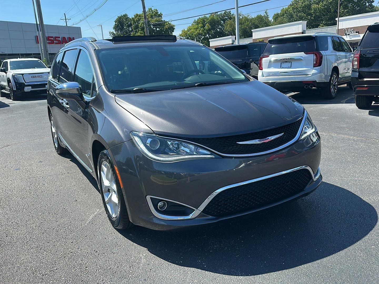 Chrysler Pacifica Limited 2019