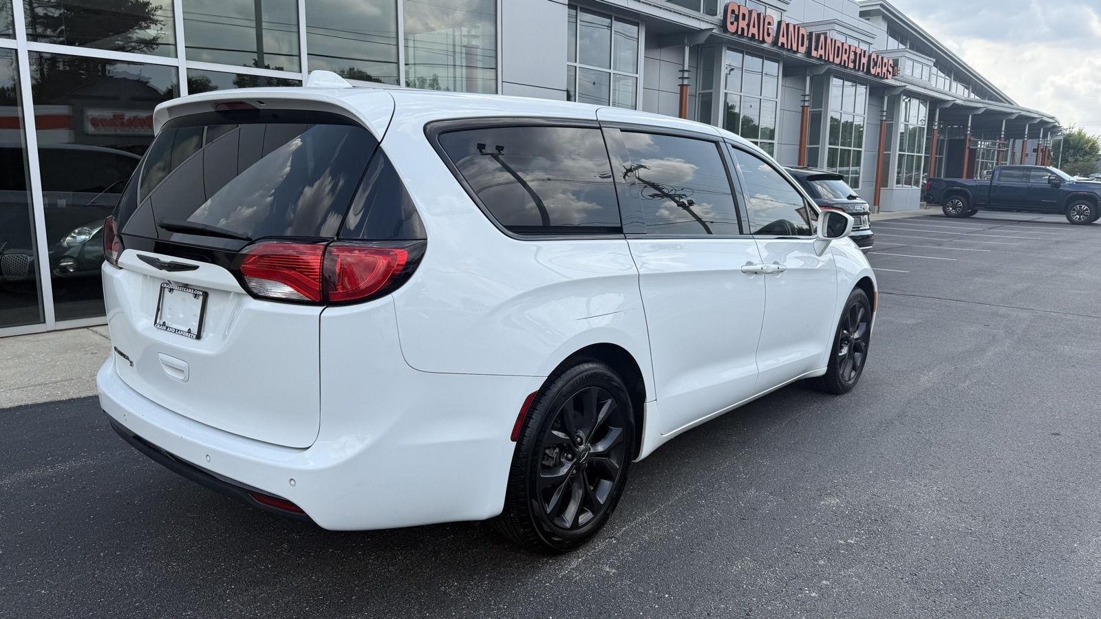 Chrysler Pacifica Touring Plus 2018