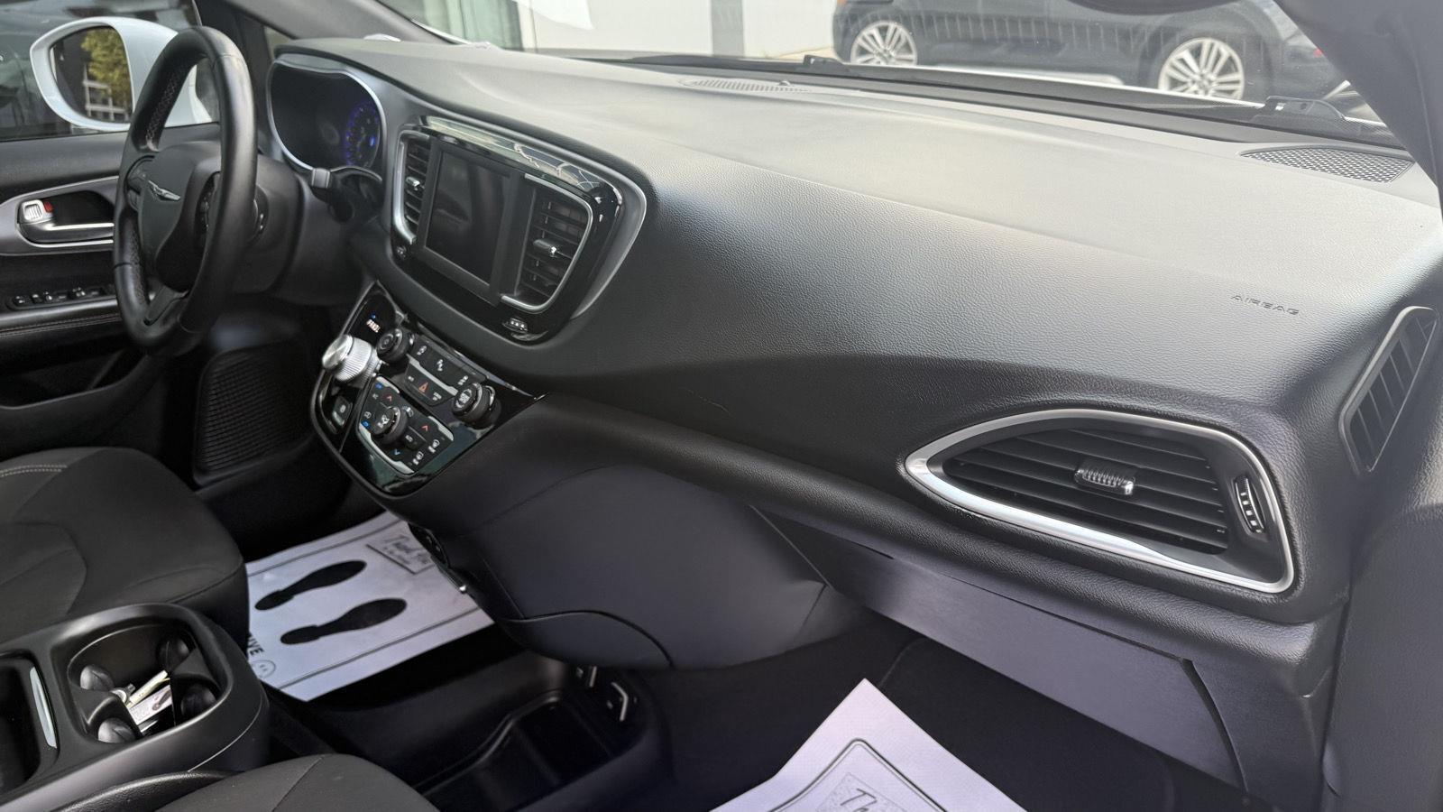 Chrysler Pacifica Touring Plus 2018