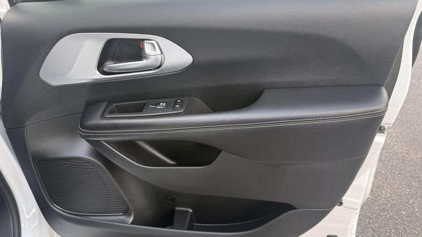 Chrysler Pacifica Touring Plus 2018