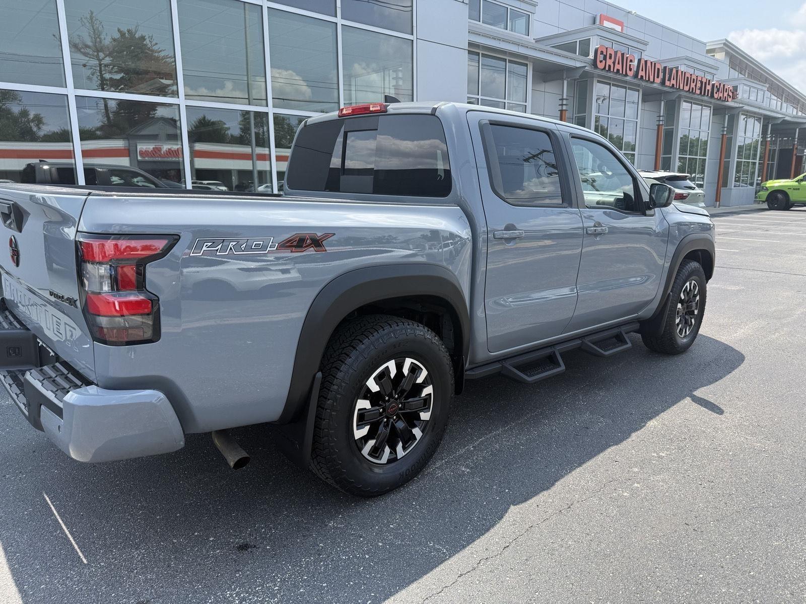 Nissan Frontier PRO-4X Crew Cab 4WD 2024