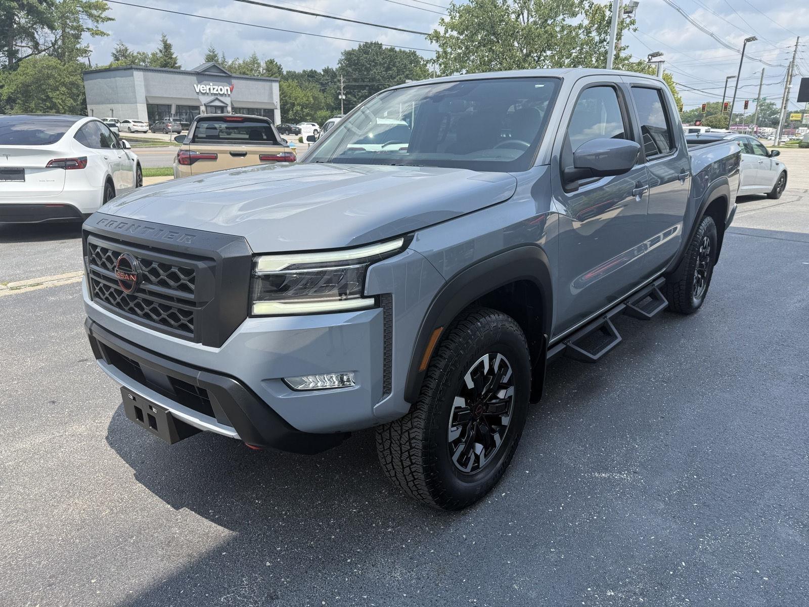 Nissan Frontier PRO-4X Crew Cab 4WD 2024