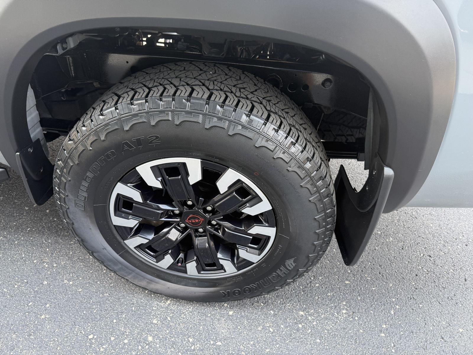 Nissan Frontier PRO-4X Crew Cab 4WD 2024