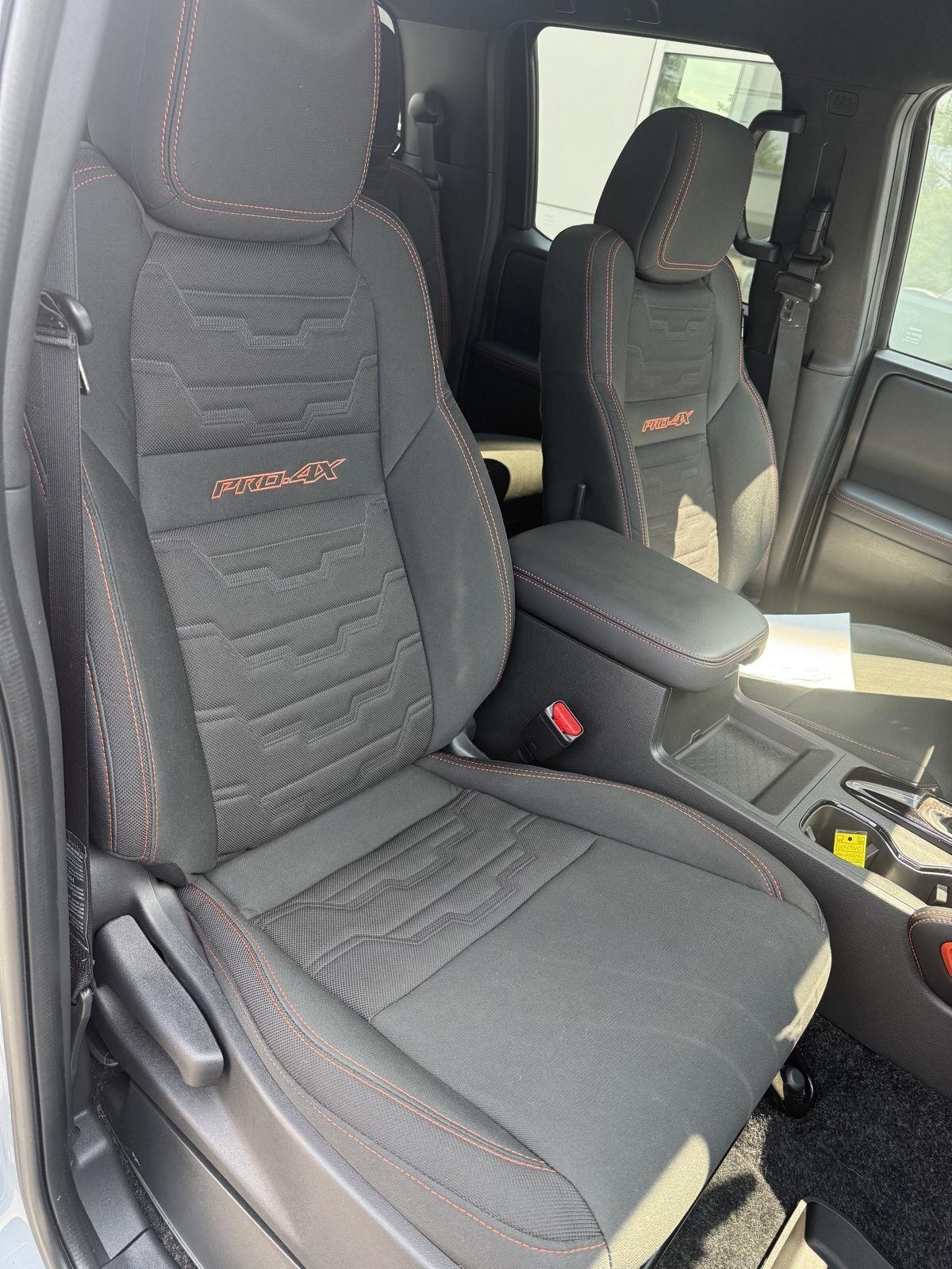 Nissan Frontier PRO-4X Crew Cab 4WD 2024