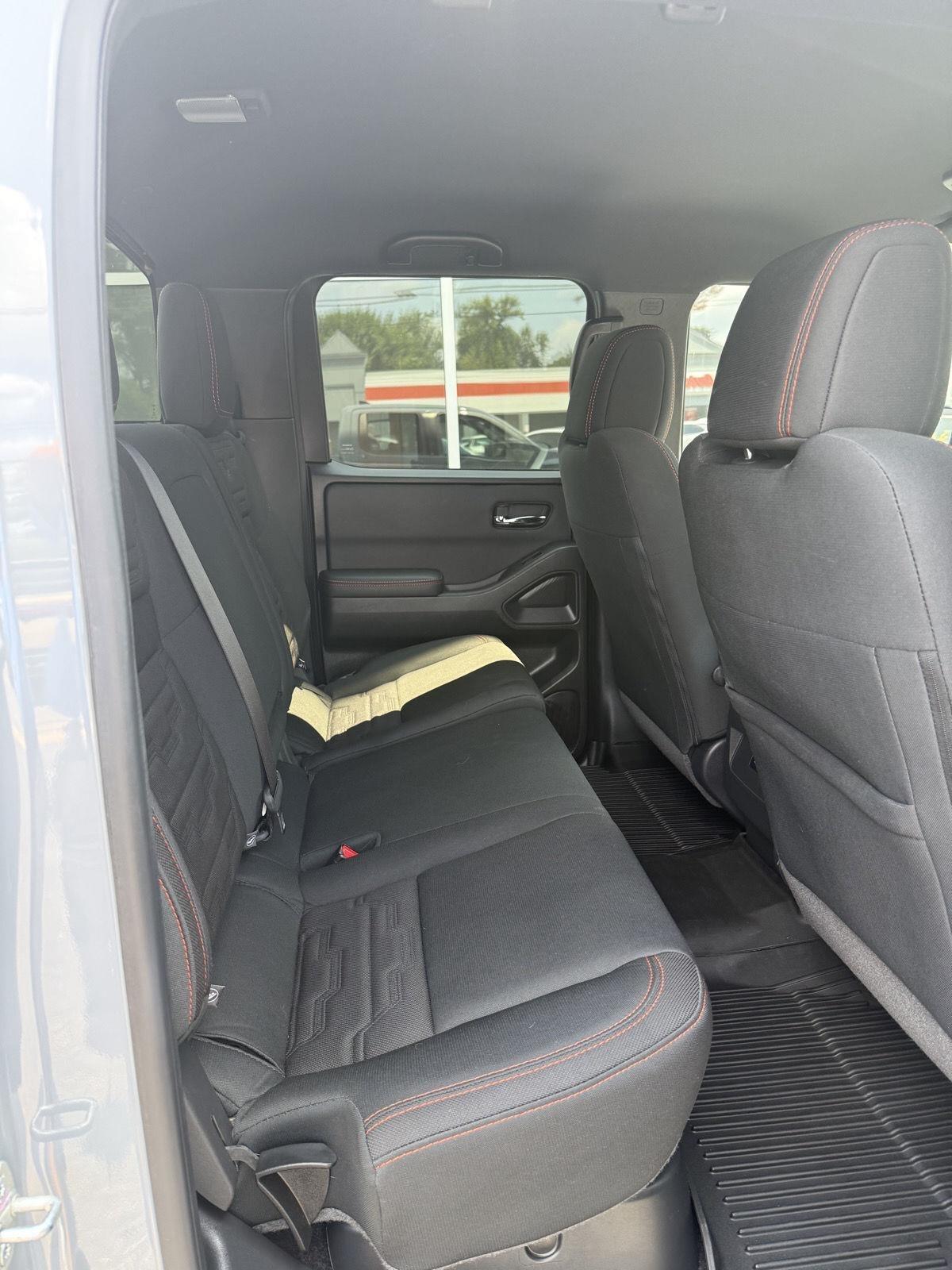 Nissan Frontier PRO-4X Crew Cab 4WD 2024