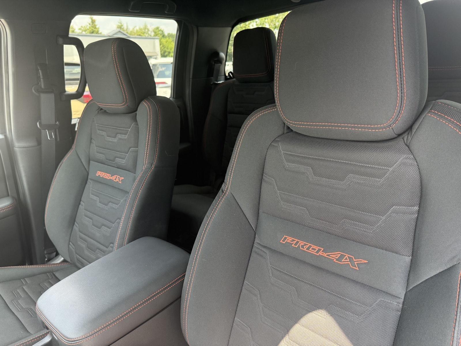 Nissan Frontier PRO-4X Crew Cab 4WD 2024