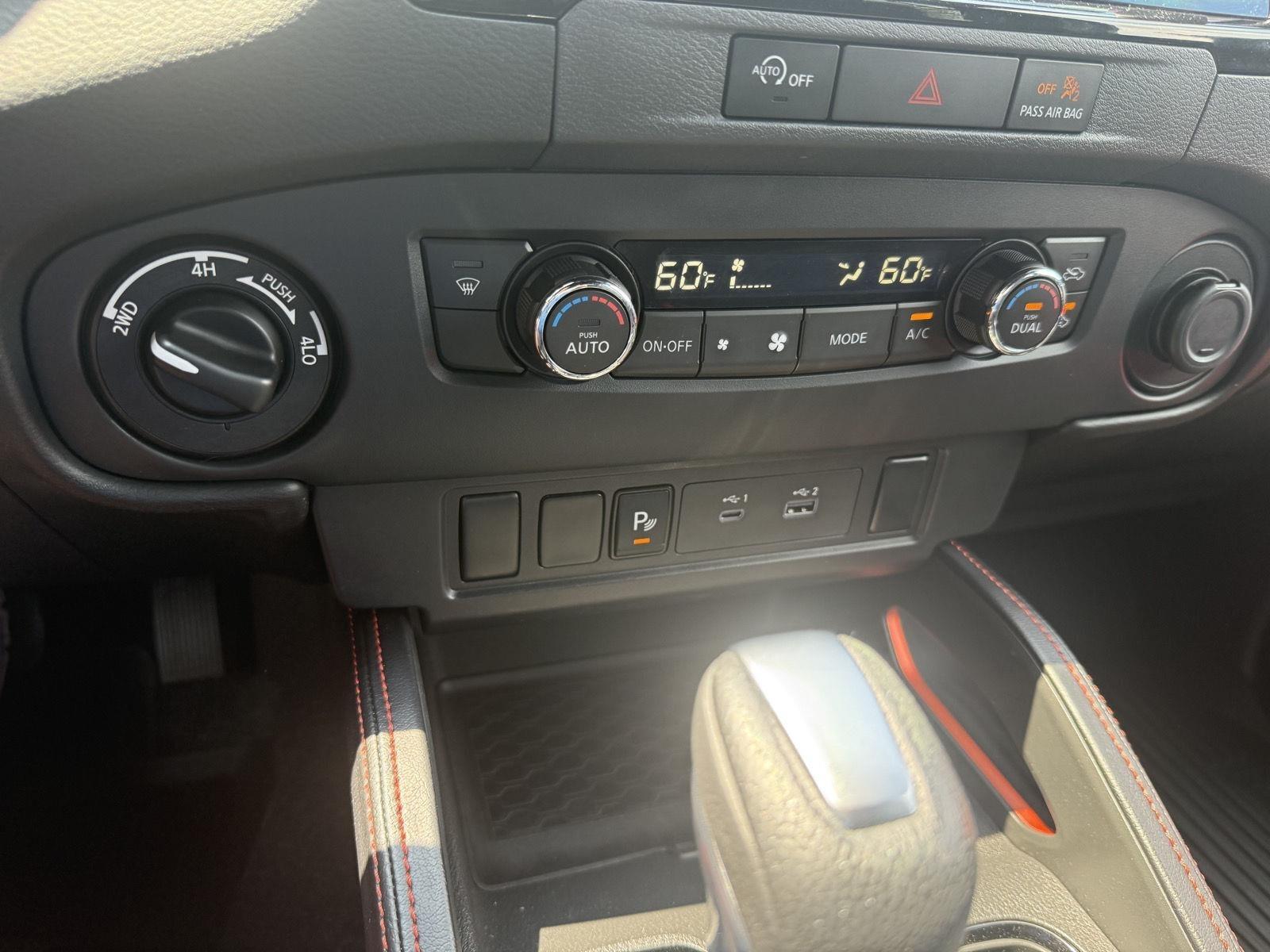 Nissan Frontier PRO-4X Crew Cab 4WD 2024
