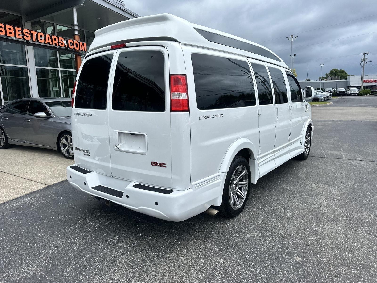 GMC Savana G2500 Cargo 2016