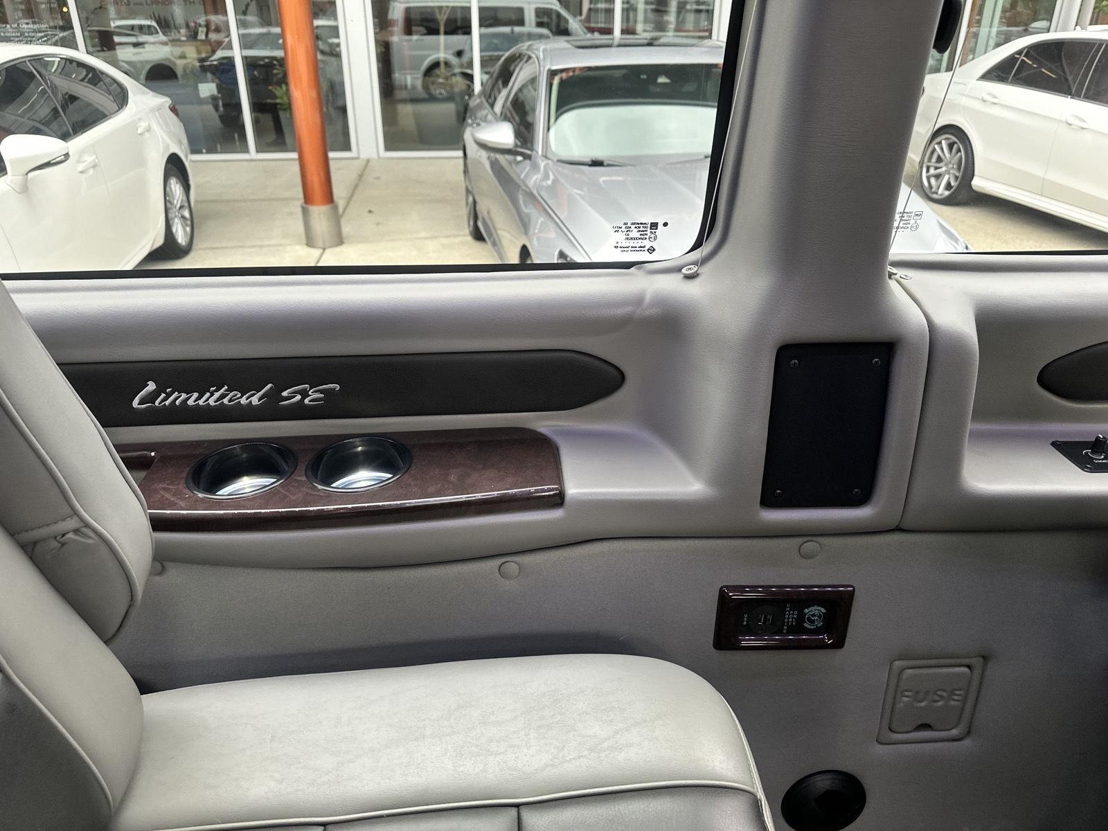 GMC Savana G2500 Cargo 2016