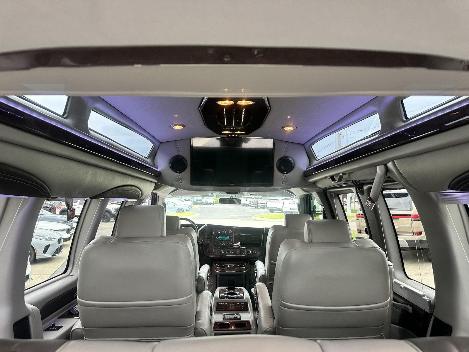 GMC Savana G2500 Cargo 2016