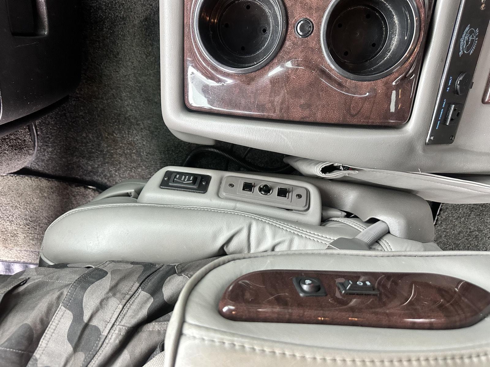GMC Savana G2500 Cargo 2016