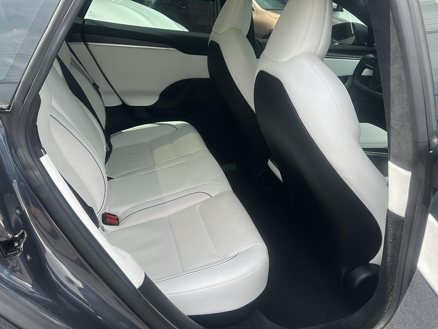 Tesla Model S Long Range 2021