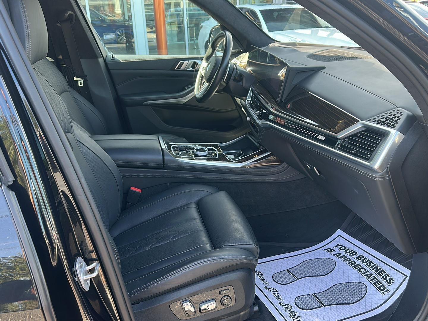 BMW X7 M60i 2024