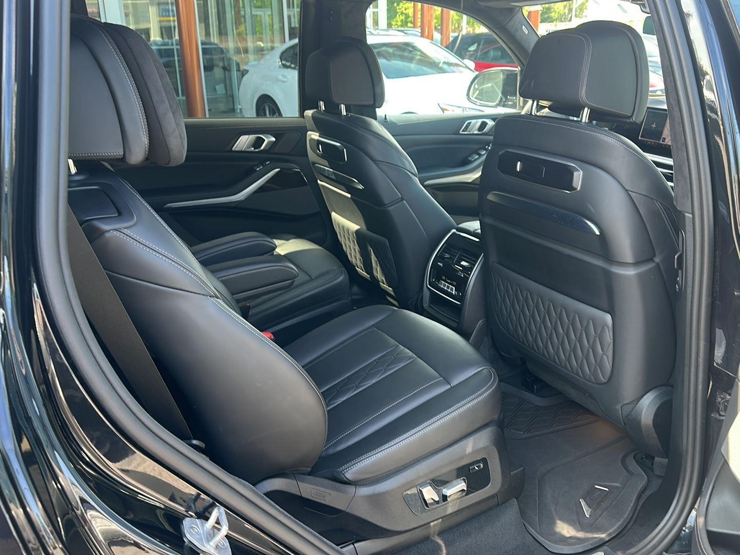 BMW X7 M60i 2024