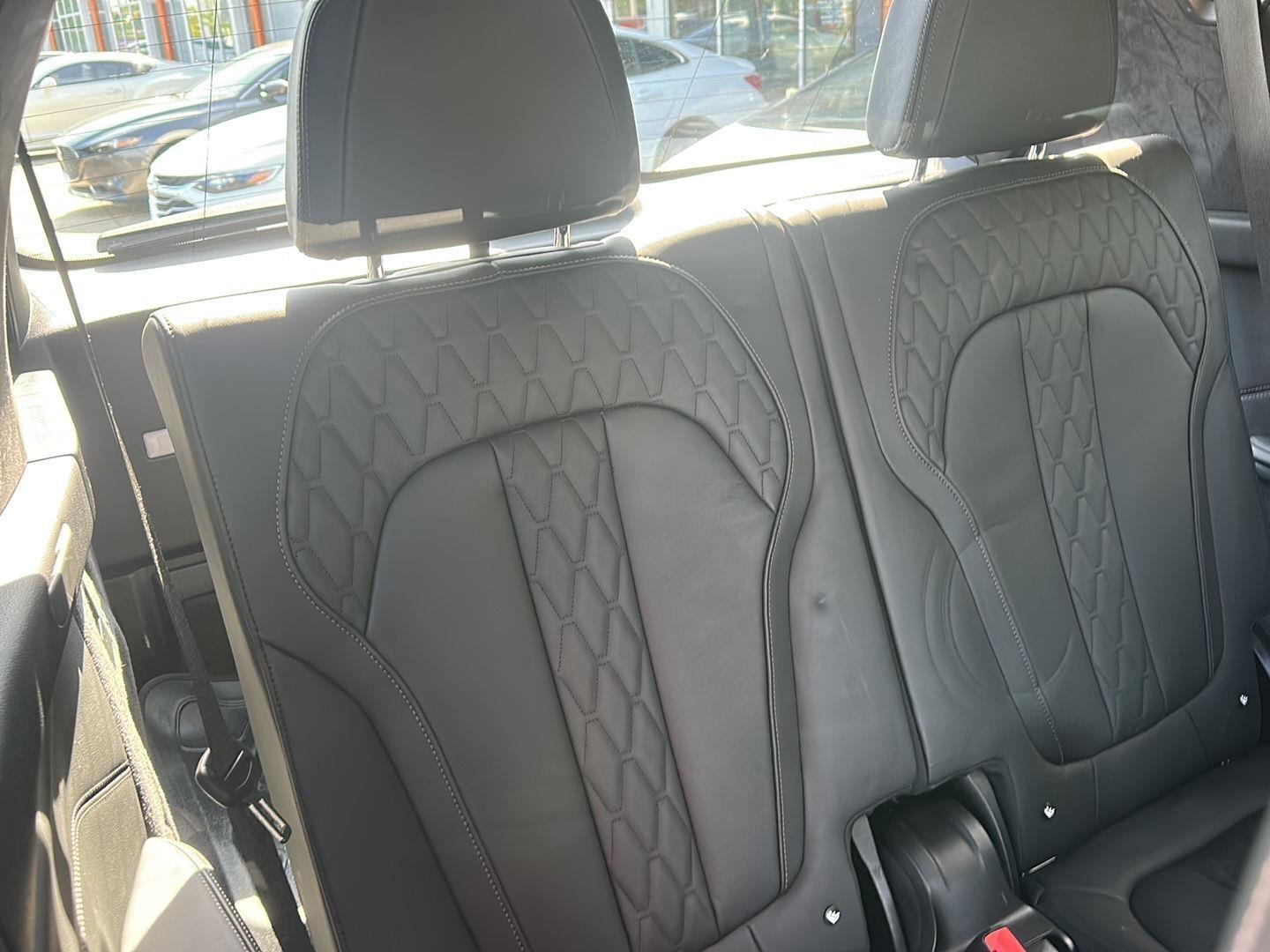 BMW X7 M60i 2024