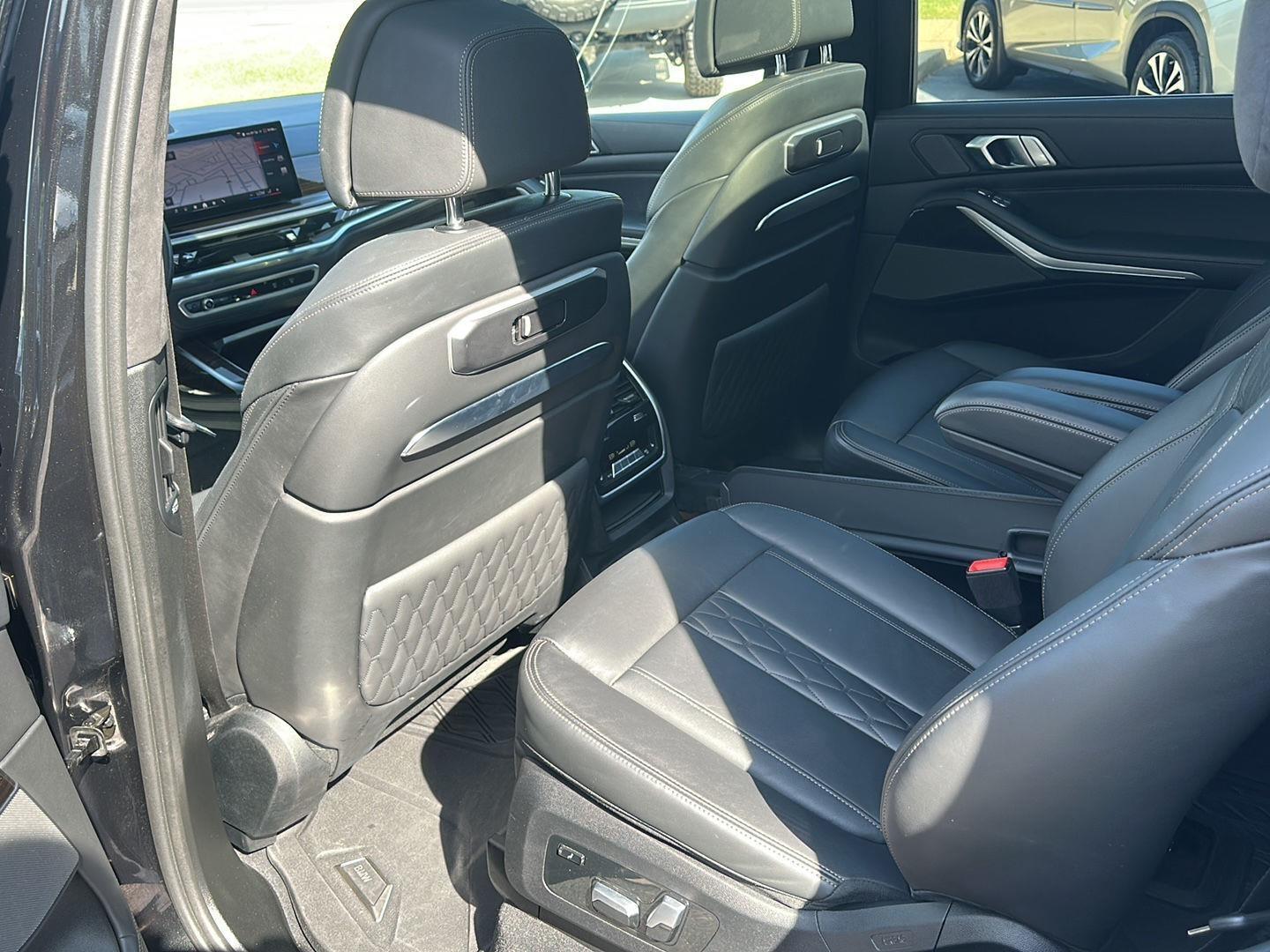 BMW X7 M60i 2024