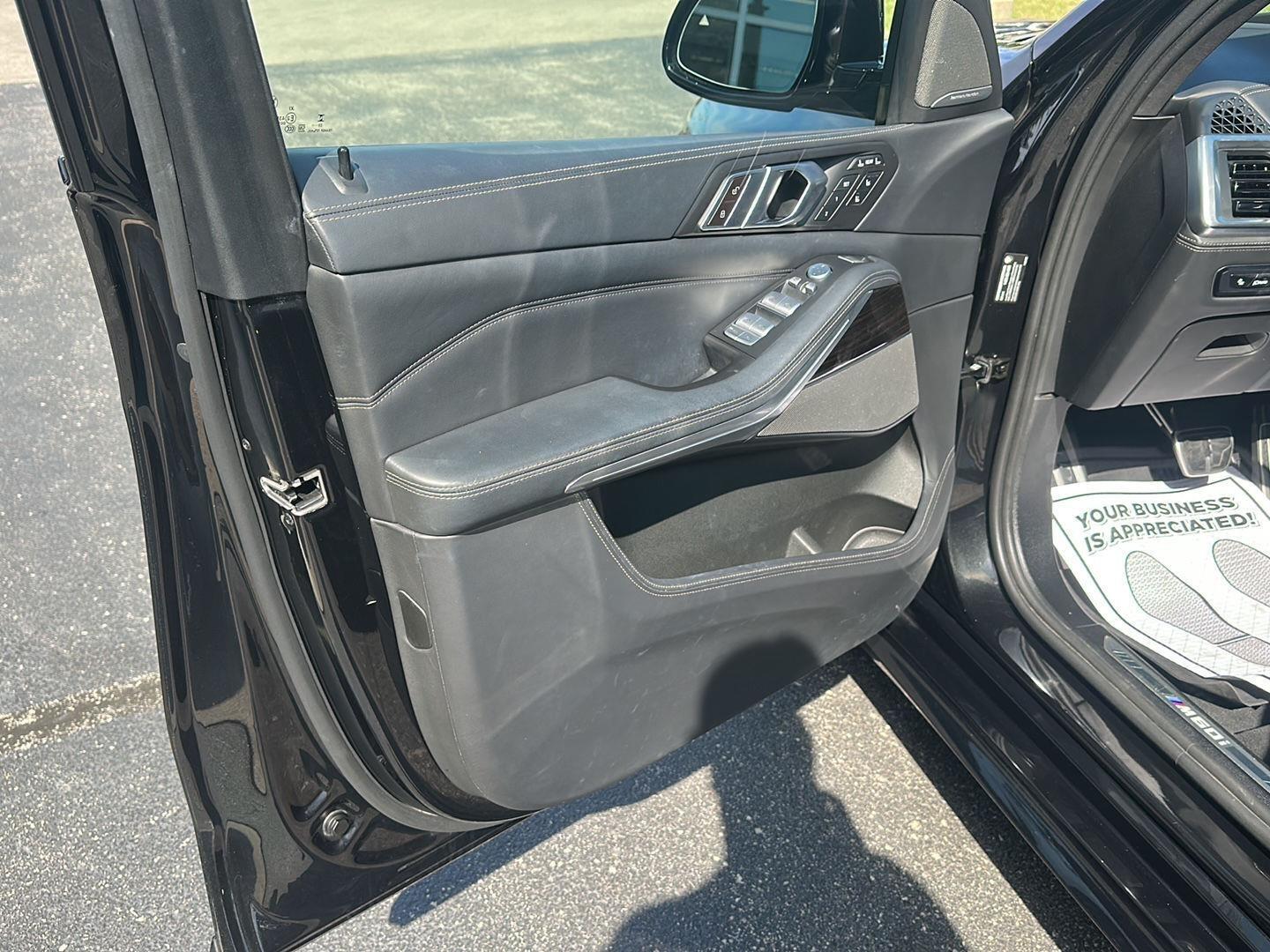 BMW X7 M60i 2024
